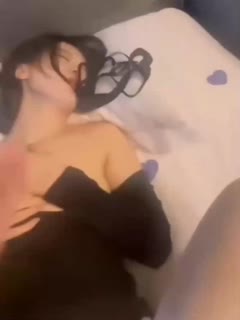 反差女神饥渴爆操，闺蜜男友和男闺蜜双双沦陷