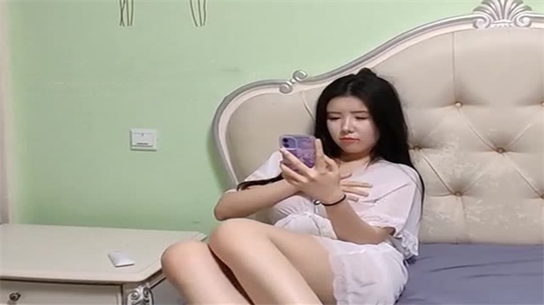 原配闯家爆操小三，骚货互撕狂干内射