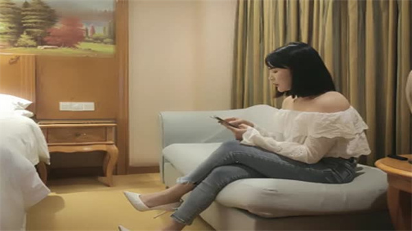 极品外围小姐姐主动约炮！巨乳肥臀任你狂操，骚穴喷水内射到爽！