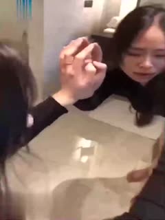 网红阿丁儿被金主按镜前狂干内射 视频流出